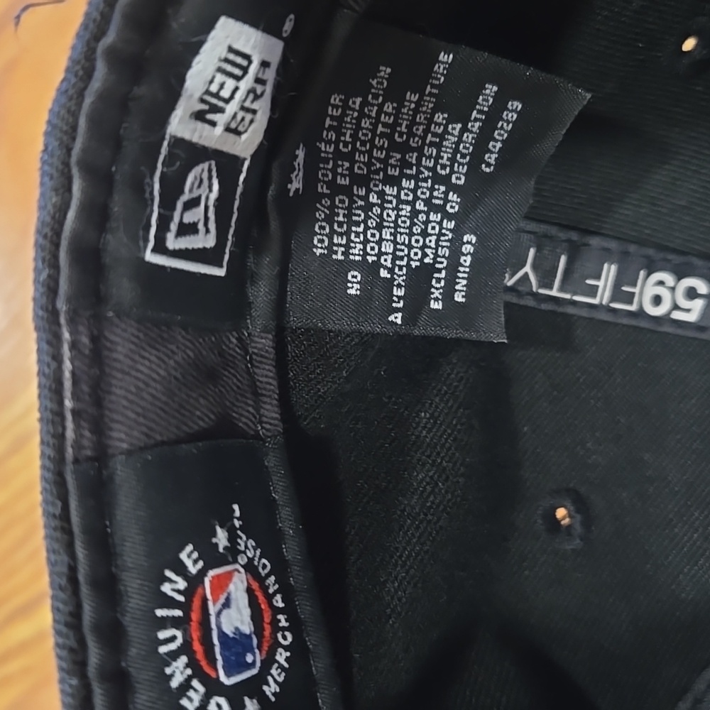 Black Baseball Cap LA - Picture 9 of 10